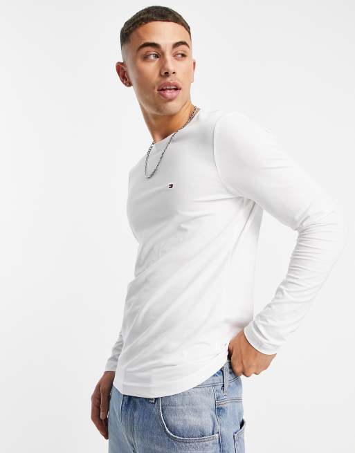 Tommy Hilfiger Schmales T Shirt mit langen Armeln in WeiB ASOS