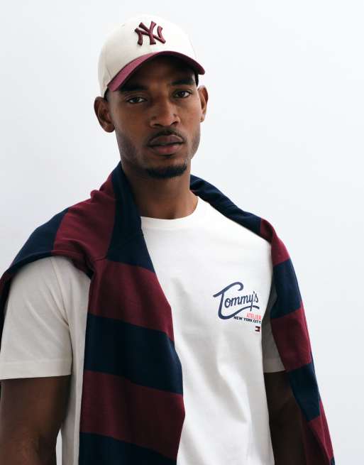 Tommy Hilfiger script logo T-shirt in cream, 3 of 5