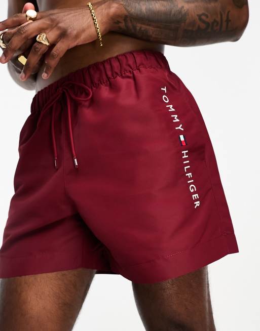 Tommy Hilfiger – Shorts in Rot mit Kordelzug