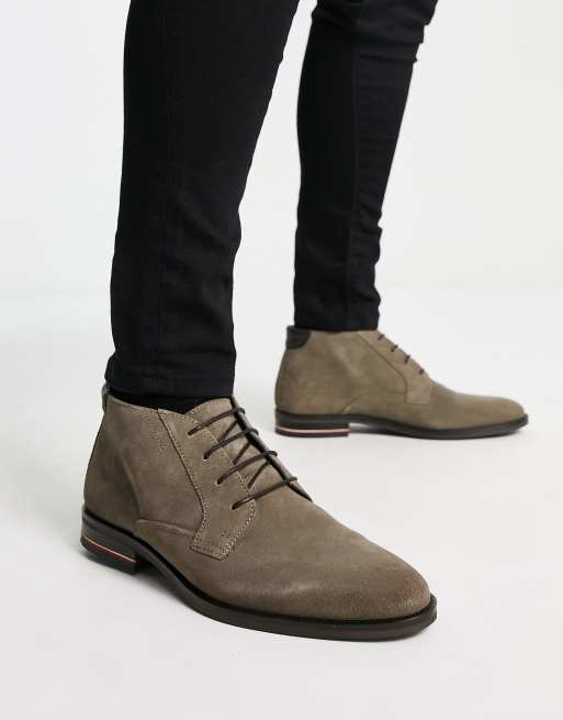 roterende Forhandle Peer Tommy Hilfiger signature suede boots in brown | ASOS