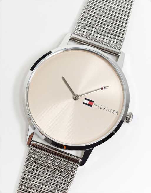 Tommy Hilfiger – Silverfärgad armbandsklocka i mesh i dammodell 1781970
