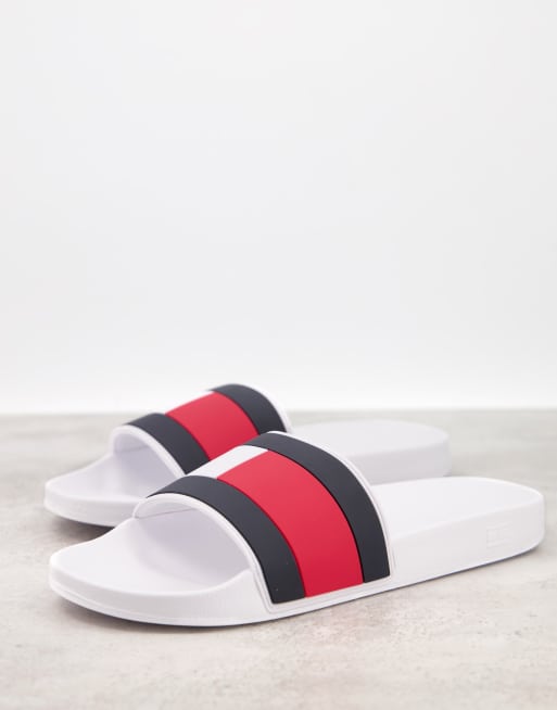 Tommy Hilfiger – Slider mit Flaggenlogo in Weiß
