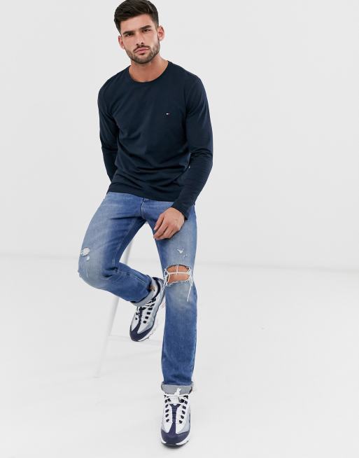 Tommy Hilfiger slim fit classic logo long sleeve t-shirt in navy, 4 of 4