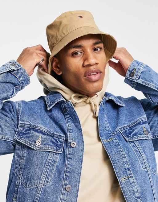 Tommy Hilfiger small flag logo bucket hat in beige | ASOS