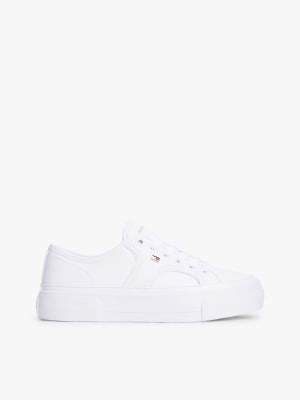 Sneaker aus genarbtem Leder in Weiß mit Logo und Plateausohle Weiß 36