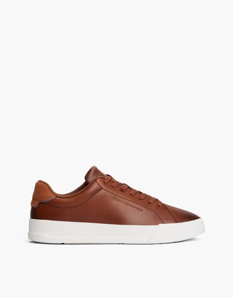 Tommy Hilfiger – Sneaker aus Leder in Hellbraun mit Logoprägung - view 1
