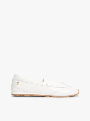 Sneaker-Ballerinas aus weißem Leder mit TH-Monogramm Weiß 40