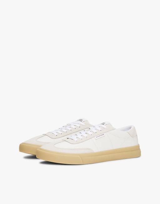 Tommy Hilfiger – Sneaker in Weiß