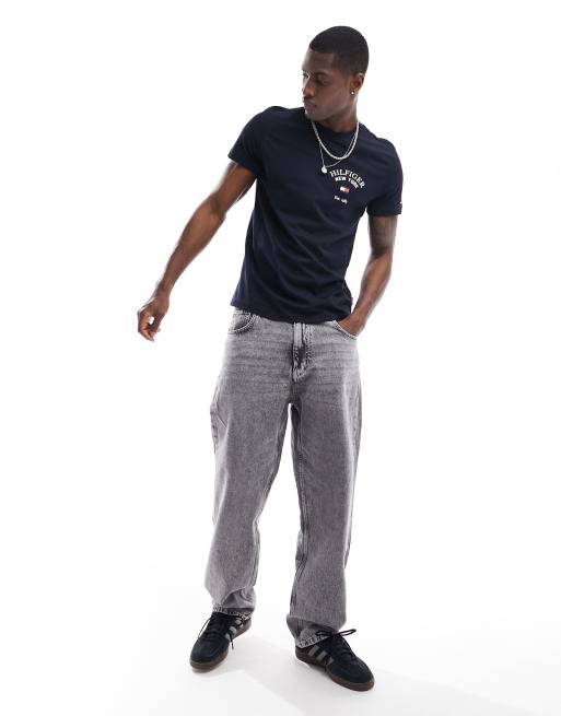 Tommy Hilfiger - Sort college-T-shirt med buet logo, 2 af 4