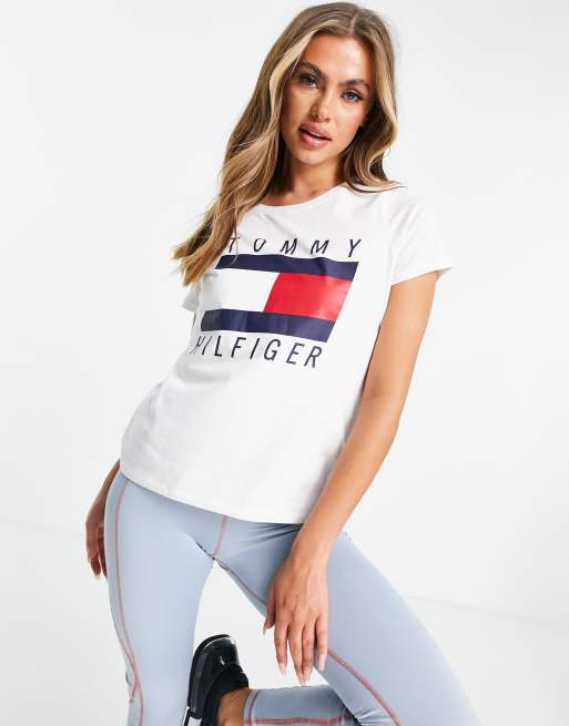 Tommy hilfiger t shirt on sale women's logo white