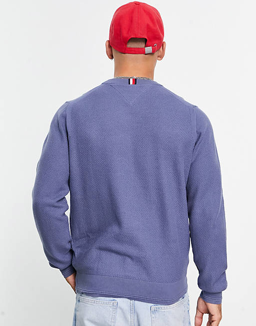 Tommy Hilfiger – Strickpullover aus Bio-Baumwolle in Blau mit Panamabindung  und Flaggen-Logo | ASOS