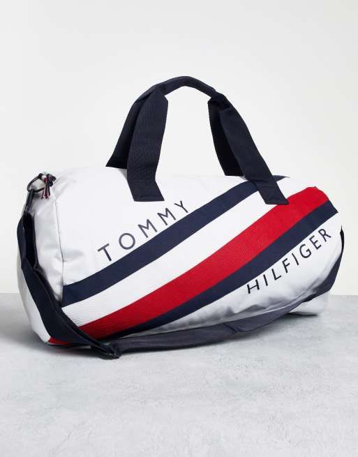 Lift De Kamer Afrika Tommy Hilfiger stride sport duffle bag | ASOS