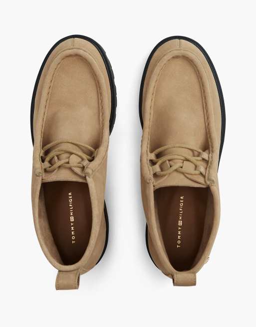 Tommy Hilfiger Suede lace-up cleat chukka boots in safari canvas, 3 of 7