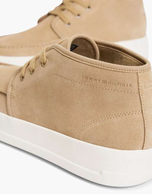 Tommy Hilfiger Suede mid-top chukka court trainers in southern tan, 6 of 7