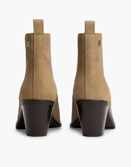 Tommy Hilfiger Suede western chelsea boots in light brown, 4 of 7