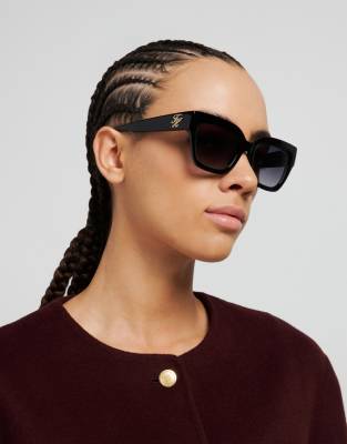 Tommy Hilfiger 3