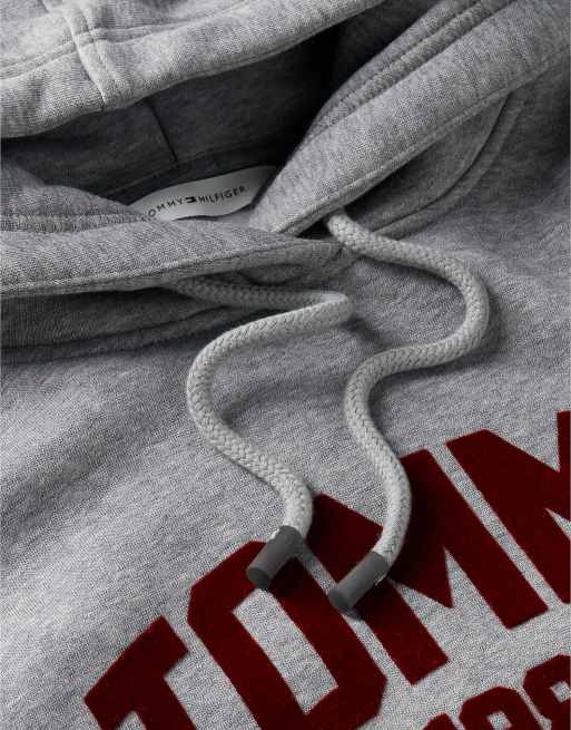 Tommy Hilfiger sweat à capuche en molleton coupe décontractée avec logo varsity floqué, gris chiné moyen, 6 de 6