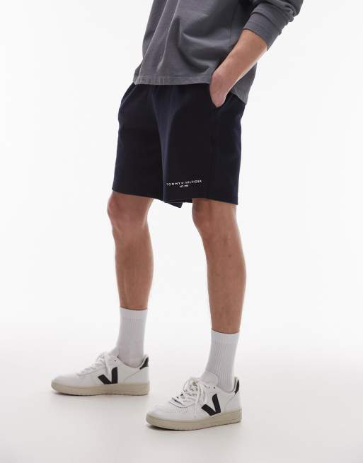 Tommy Hilfiger – Sweat-Shorts in Marineblau mit kleinem „Tommy“-Logo