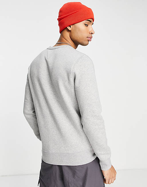 Tommy Hilfiger – Sweatshirt in Grau mit Logo auf der Brust | ASOS