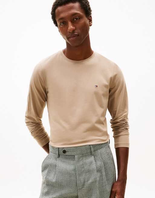 Tommy Hilfiger - T-shirt à manches longues ajusté en jersey - Beige