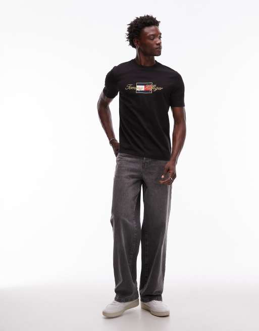 Tommy Hilfiger - T-shirt à motif drapeau et détail doré - Noir, 2 de 5