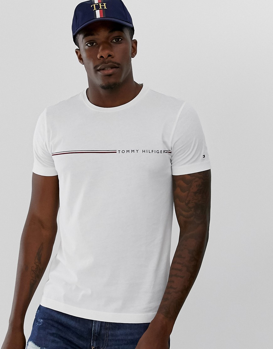 Tommy Hilfiger - T-shirt bianca a righe con piccolo logo sul petto-Bianco