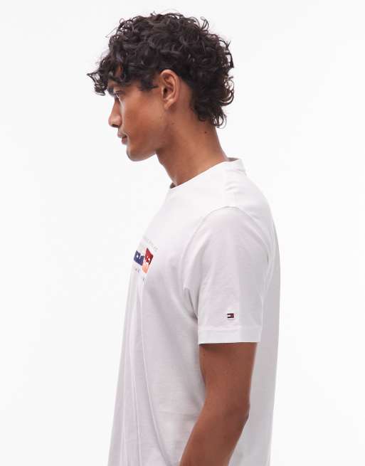 Tommy Hilfiger - T-shirt bianca con grafica del logo color block, 4 di 5