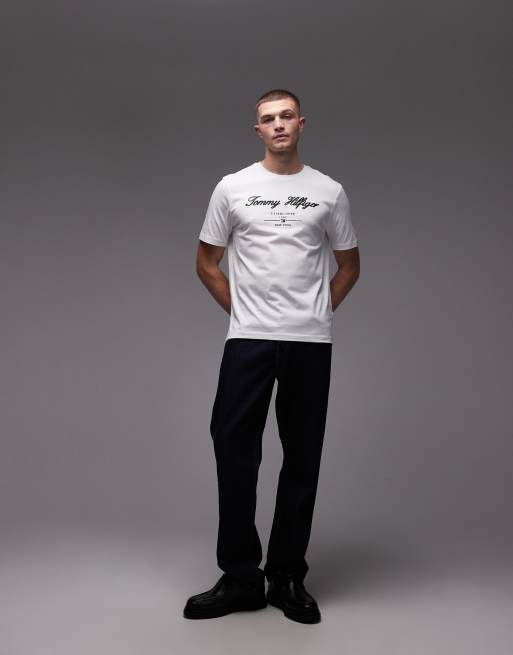 Tommy Hilfiger - T-shirt bianca con scritta del logo centrale, 2 di 5