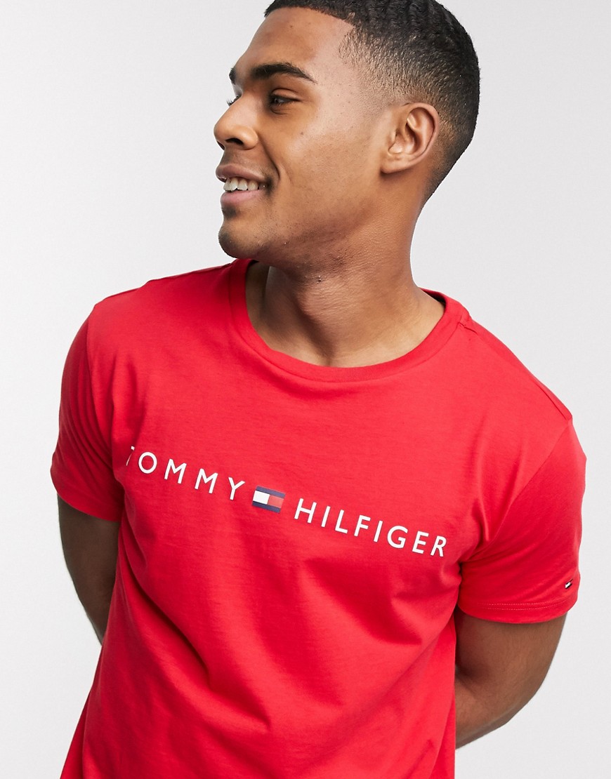 Tommy Hilfiger - T-shirt da casa con logo sul petto rossa-Rosso
