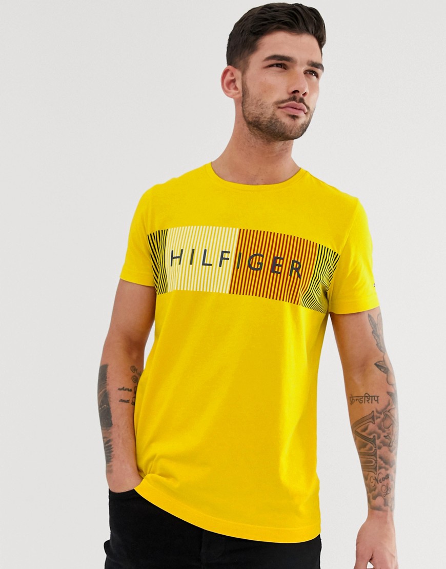 Tommy Hilfiger - T-shirt gialla con logo a bandiera grande-Giallo