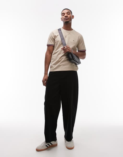 Tommy Hilfiger – T-Shirt in Beige mit Zierstreifen, 3 von 4