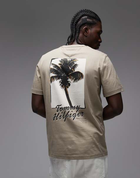 Tommy Hilfiger – T-Shirt in Steinbeige mit Palmen-Fotoprint - view 1