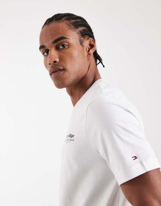 Tommy Hilfiger – T-Shirt in Weiß mit nautischem Rückenprint, 4 von 5