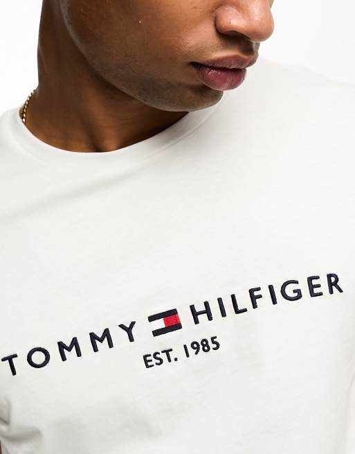 Tommy Hilfiger - T-shirt met geborduurd vlaglogo in wit, 4 van 4