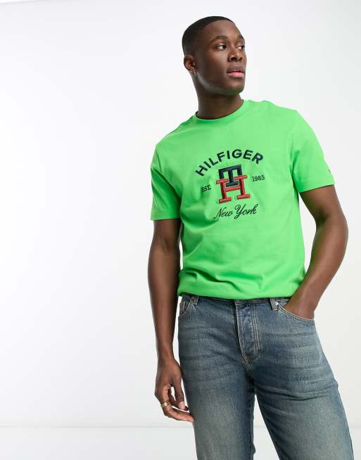 Tommy Hilfiger - T-shirt met grafisch logo in het midden in groen