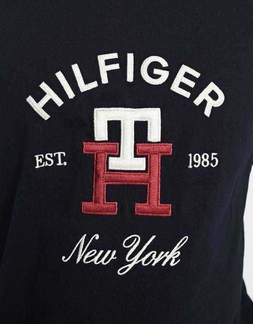 Tommy hilfiger tee deals shirts