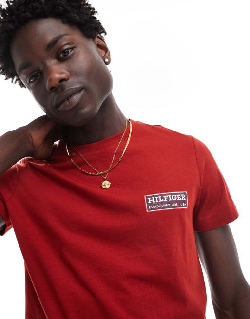 Tommy Hilfiger - T-shirt met logobadge in rood