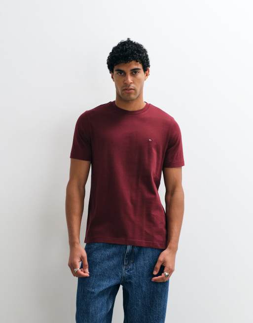 Tommy Hilfiger T-Shirt mit Flaggen-Print in Burgunderrot, 2 von 5