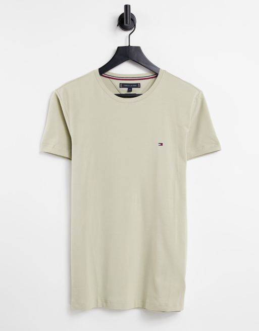 Tommy Hilfiger - T-shirt slim fit elasticizzata color pietra con logo
