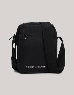 Tommy Hilfiger Textured Reporter Bag in Black