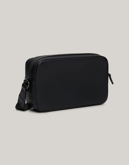 Tommy Hilfiger Th monogram crossover reporter bag in black, 3 of 4