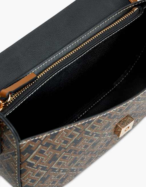 Tommy Hilfiger Th monoplay crossbody saddle bag in brown, 5 of 5