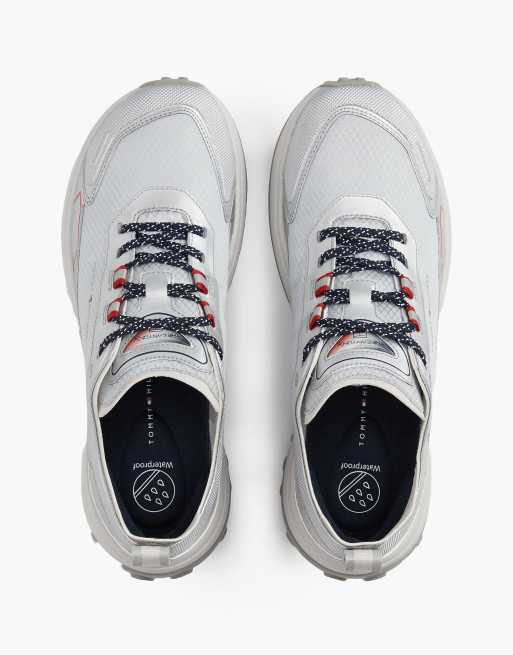 Tommy Hilfiger The canyon waterproof metallic trainers in silver, 3 of 7