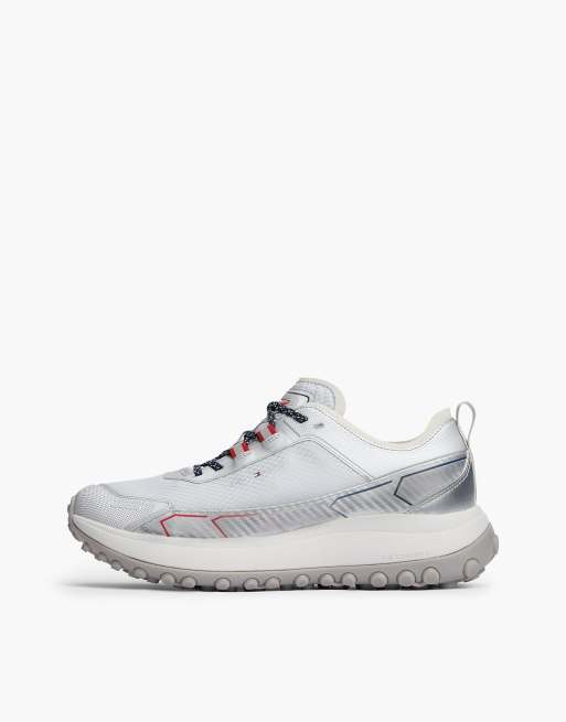 Tommy Hilfiger The canyon waterproof metallic trainers in silver, 7 of 7