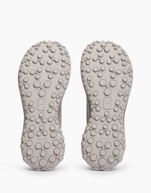 Tommy Hilfiger The canyon waterproof reflective trainers in taupe clay, 5 of 7