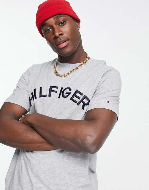 Tommy Hilfiger - Tommy Hilfiger met gebogen logo in lichtgrijs