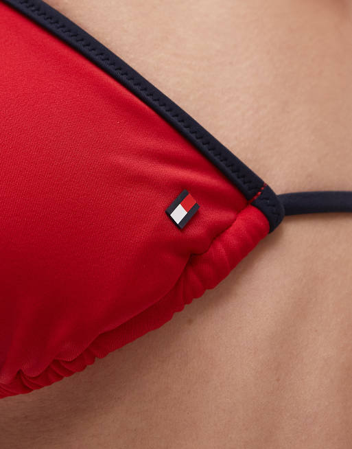 Tommy Hilfiger - Top bikini a triangolo bianco e rosso con fascette sottili, 3 di 4