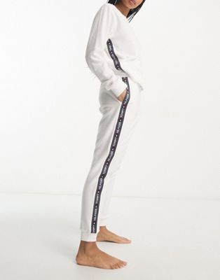 Tommy Hilfiger towelling lounge pants in white
