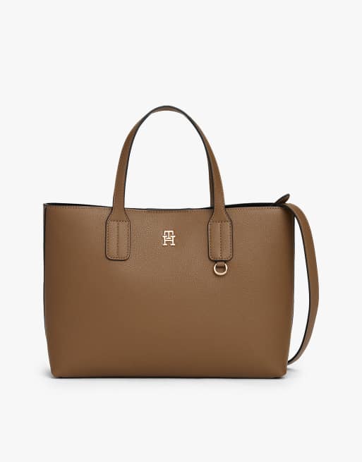 Tommy Hilfiger – Tragetasche in Hellbraun mit Hilfiger-Logo und „TH“-Monogramm