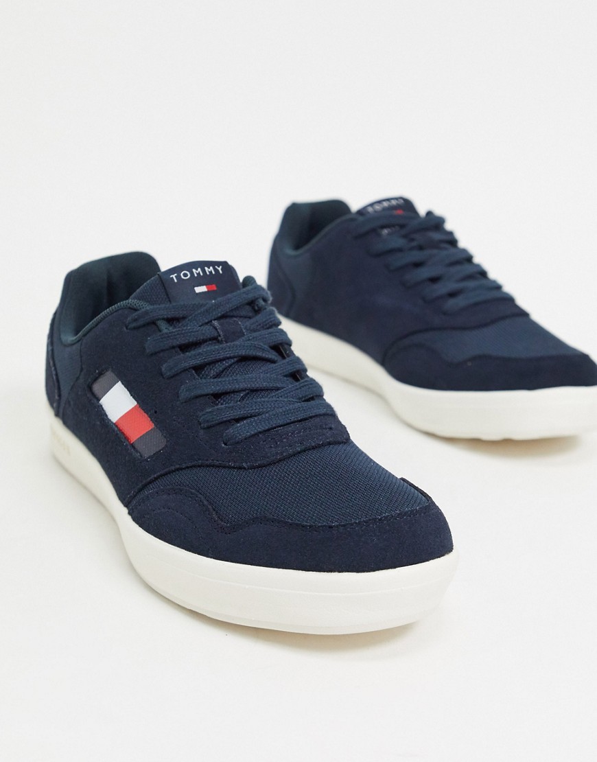 Tommy Hilfiger trainer in navy suede mix with flag logo
